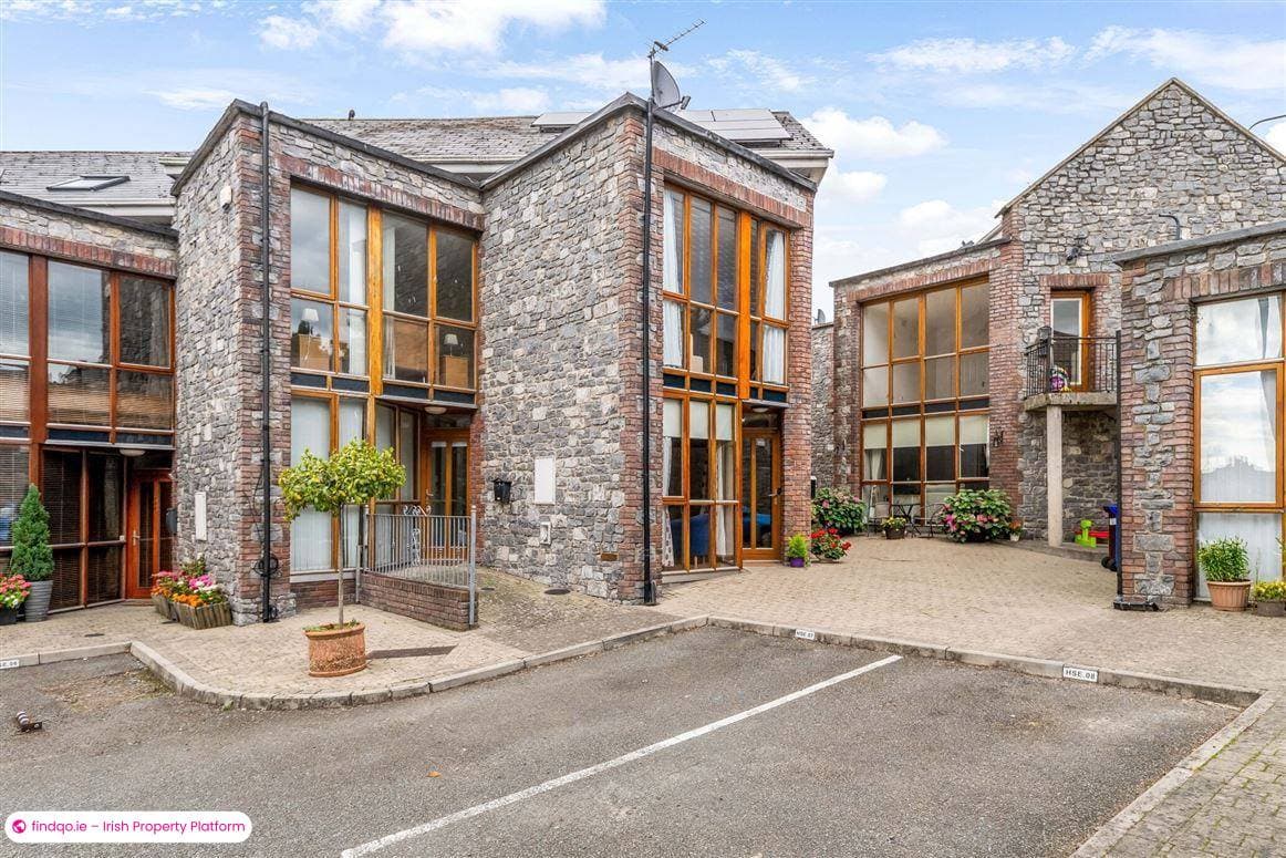 End of terrace house for Sale in Slane, Meath