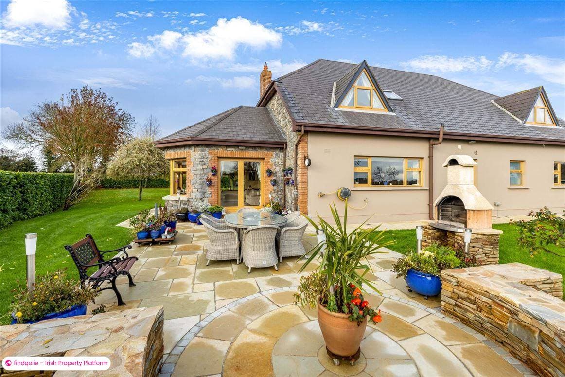 Bungalow for Sale in Oldtown, Dublin (County)