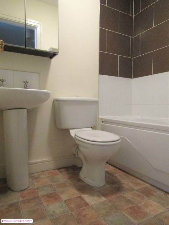 Semi-detached house for Sale in Finglas, Dublin 11