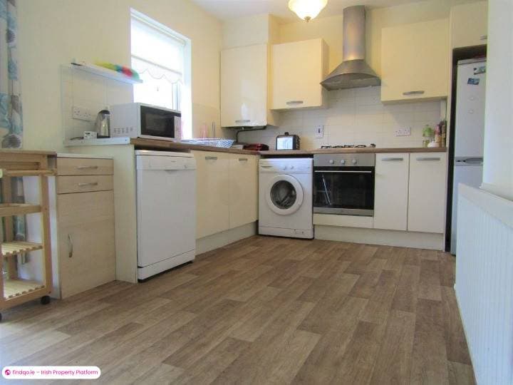 Semi-detached house for Sale in Finglas, Dublin 11