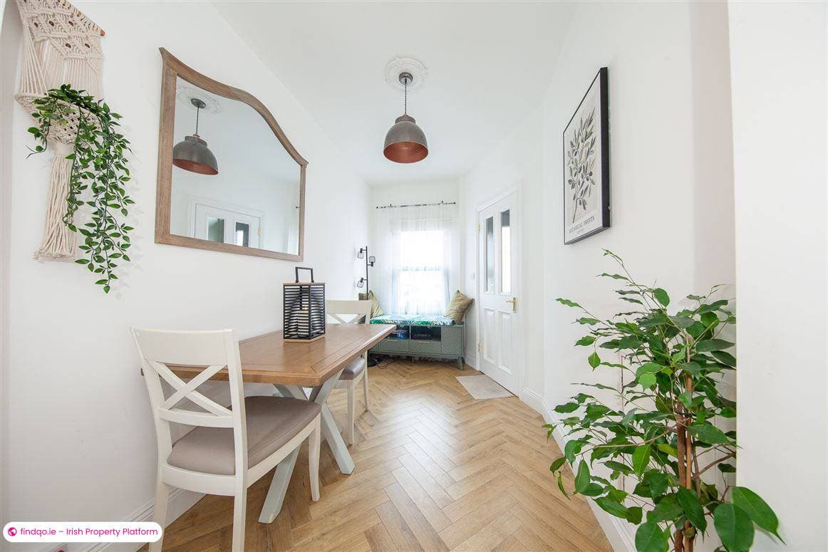 2 Bedroom House for Rent in North Circular Road, Dublin 7