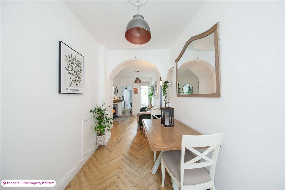 2 Bedroom House for Rent in North Circular Road, Dublin 7