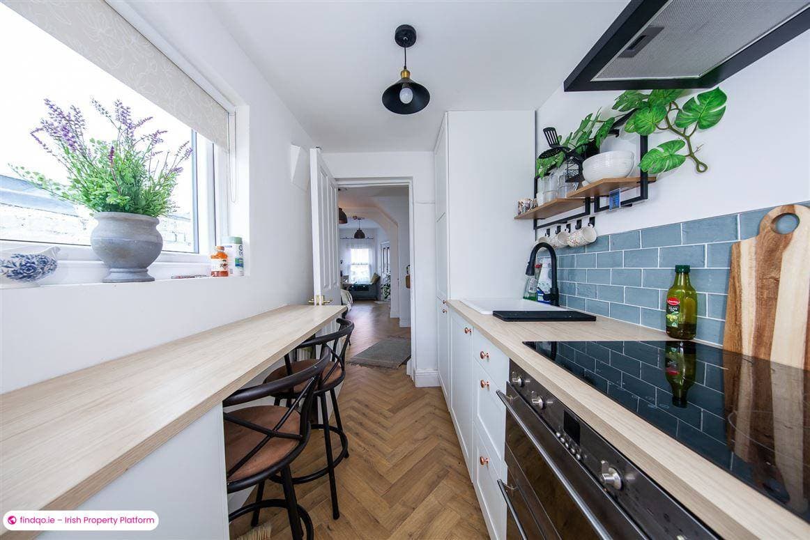 2 Bedroom House for Rent in North Circular Road, Dublin 7