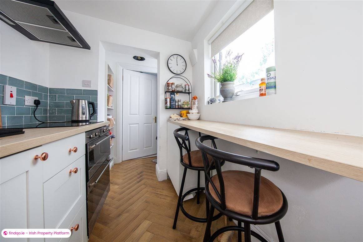 2 Bedroom House for Rent in North Circular Road, Dublin 7