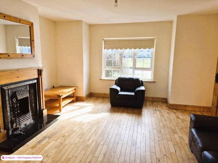 Semi-detached house for Sale in Charlestown, Mayo