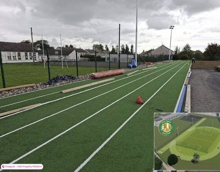 Semi-detached house for Sale in Charlestown, Mayo