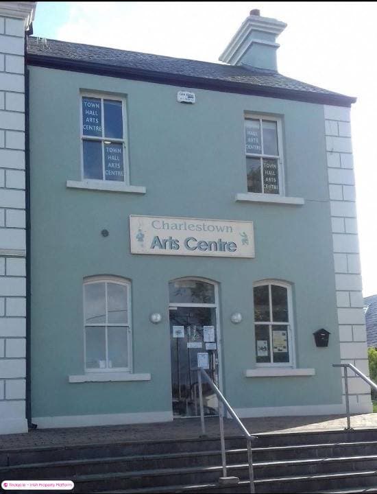 Semi-detached house for Sale in Charlestown, Mayo