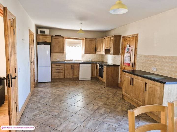 Semi-detached house for Sale in Charlestown, Mayo