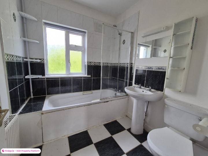 Semi-detached house for Sale in Kinnegad, Westmeath