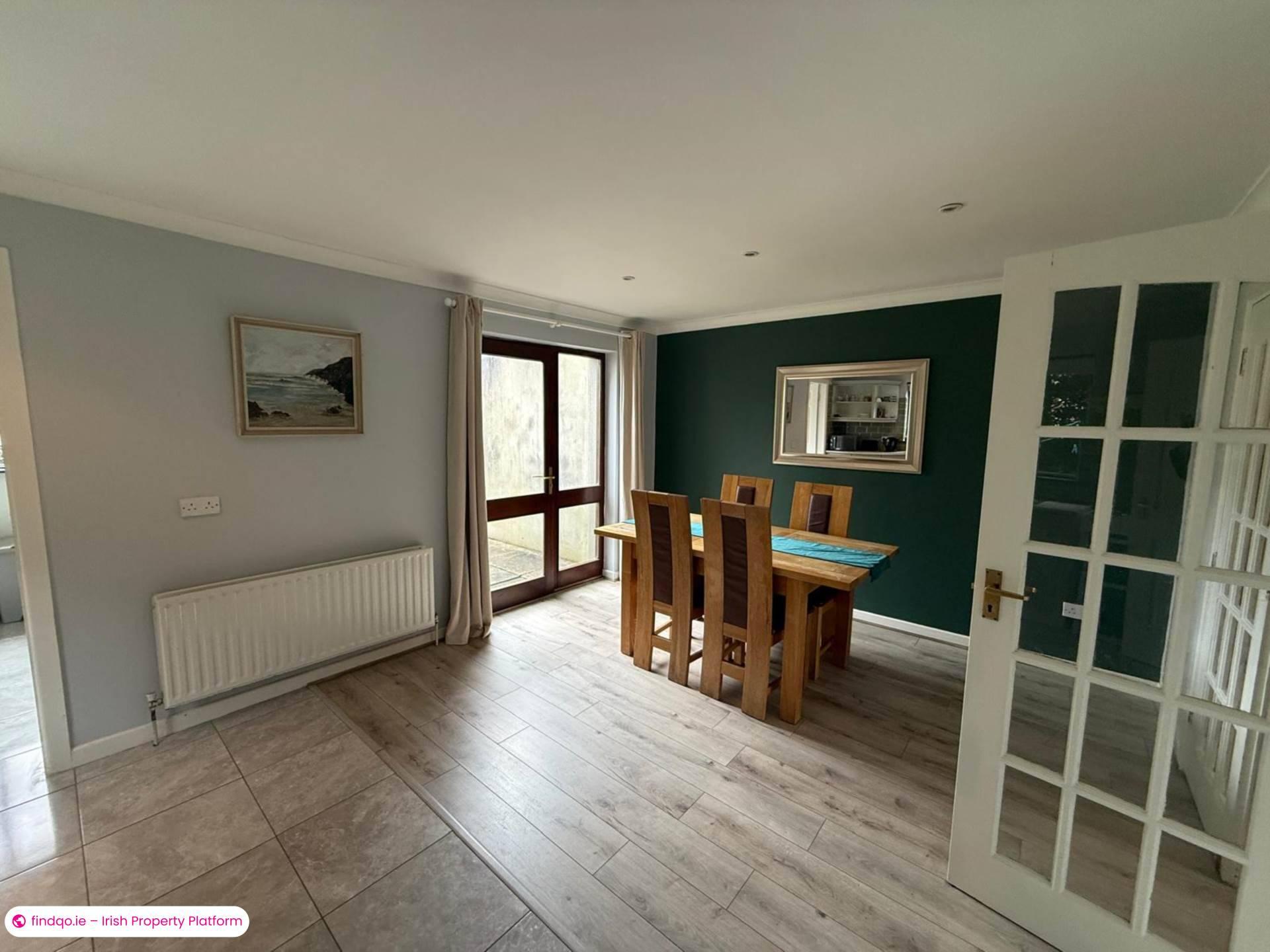 3 Bedroom Semi-detached house for Rent in Lifford Park, South Circular Road, V94 R2TP