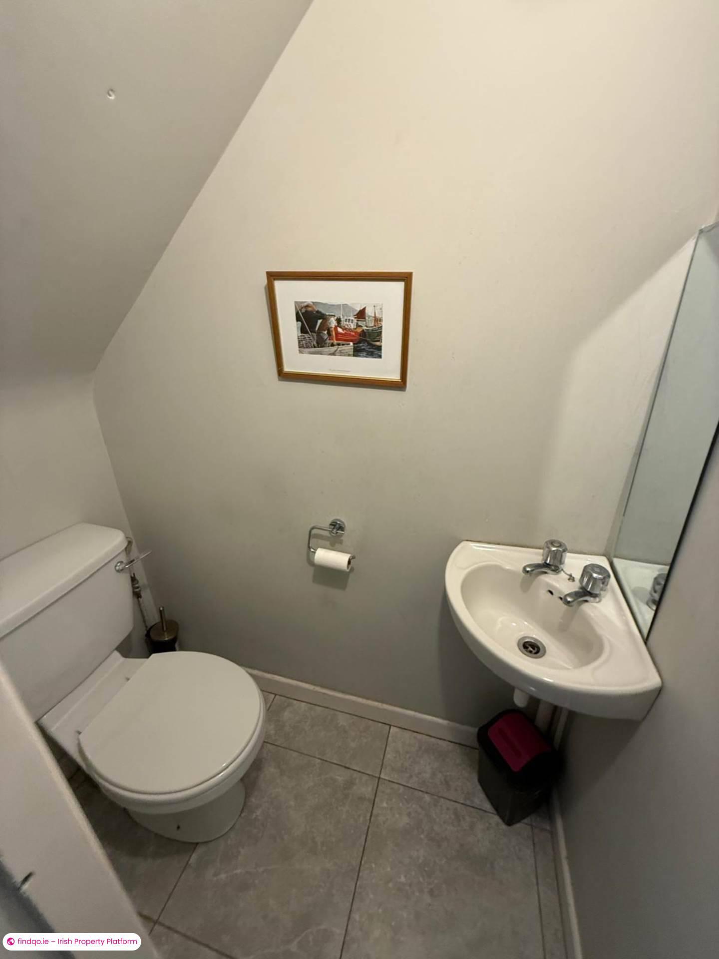 3 Bedroom Semi-detached house for Rent in Lifford Park, South Circular Road, V94 R2TP