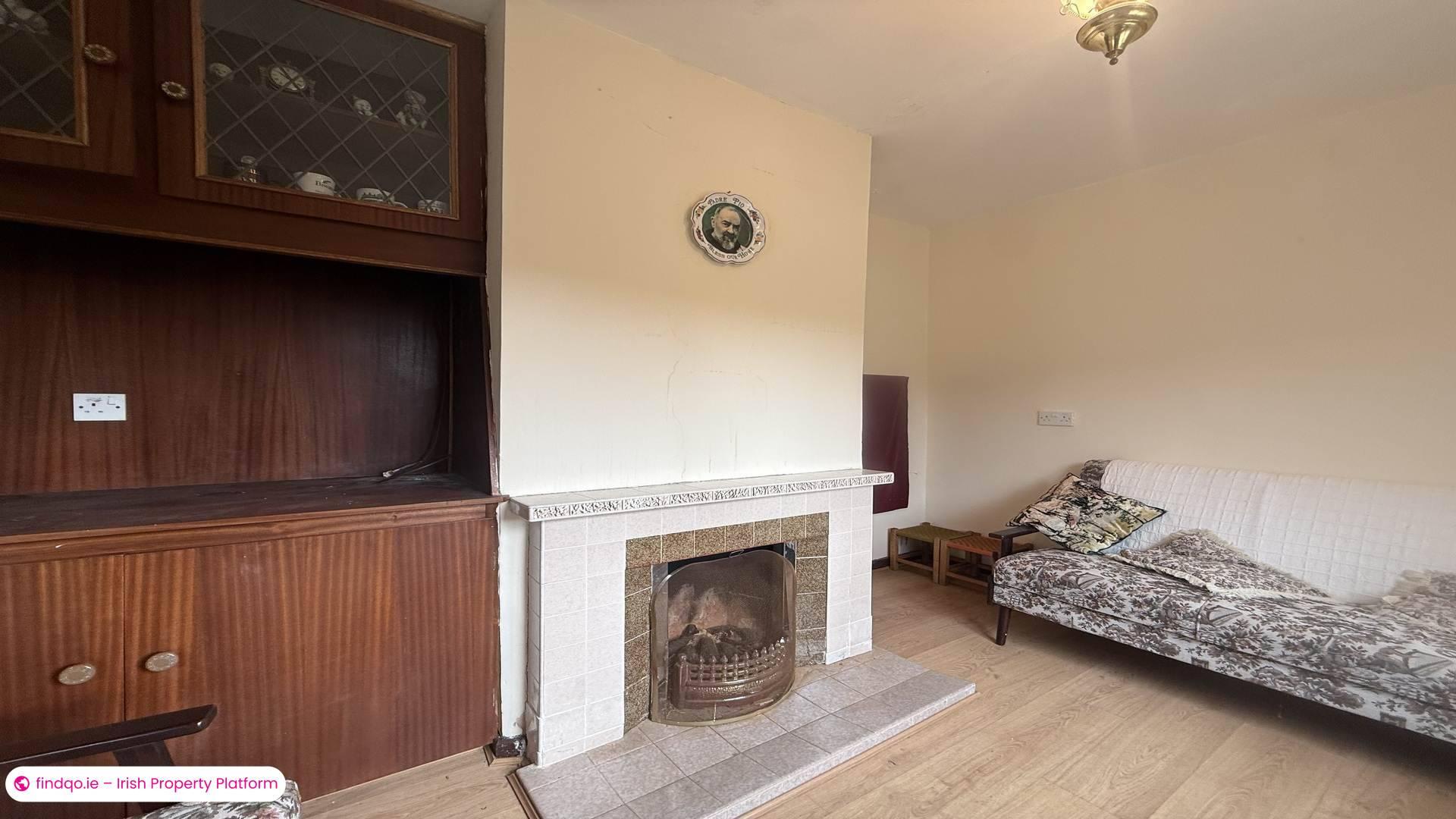 Detached house for Sale in Lettermacaward, Donegal