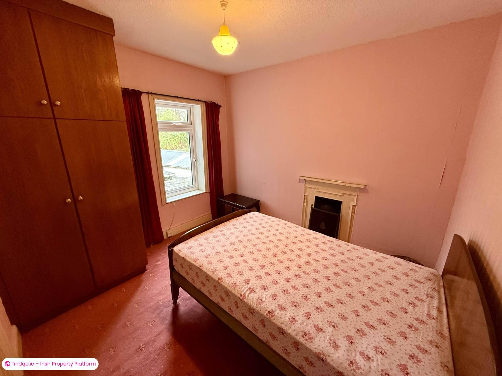 Townhouse for Sale in Ballyhaunis, Mayo