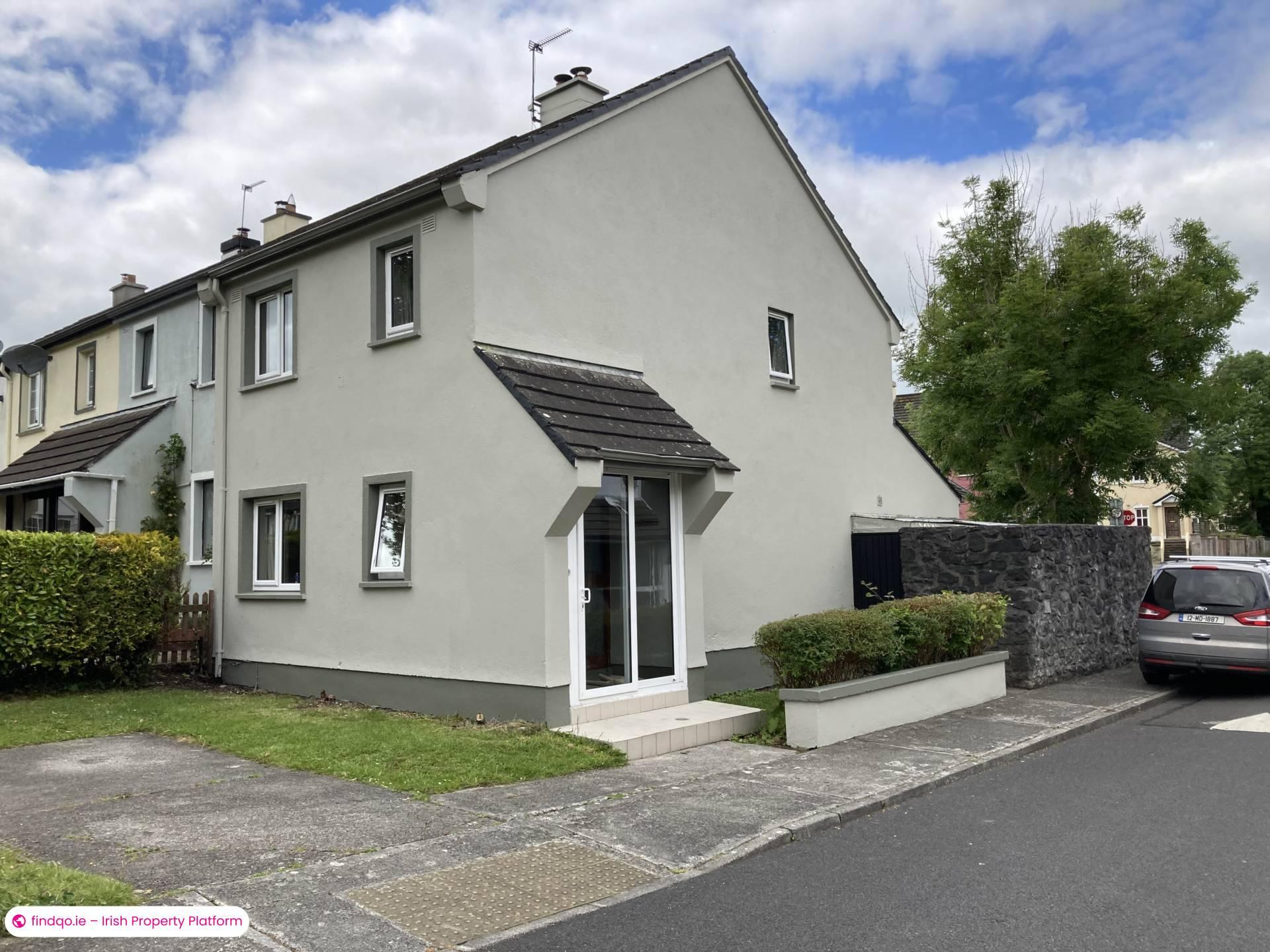 Semi-detached house for Sale in Ballyhaunis, Mayo