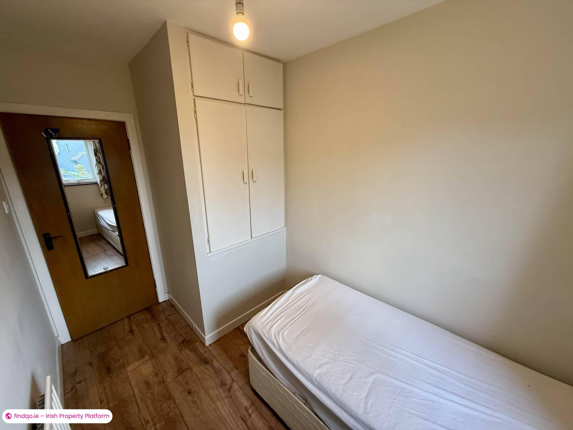 Semi-detached house for Sale in Ballyhaunis, Mayo