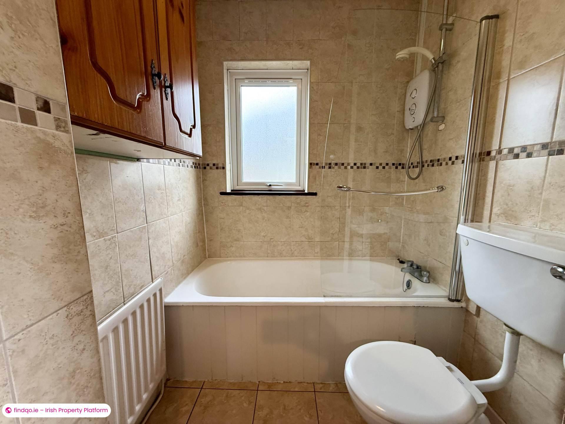 Semi-detached house for Sale in Ballyhaunis, Mayo