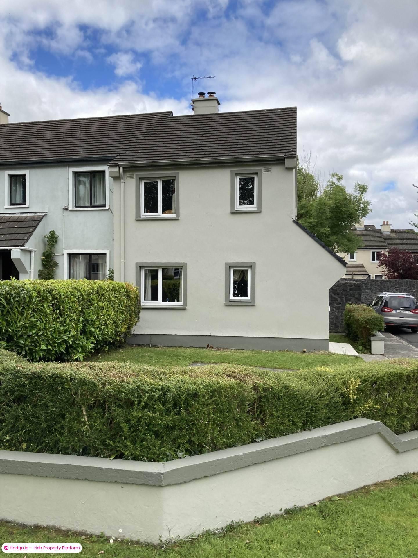 Semi-detached house for Sale in Ballyhaunis, Mayo
