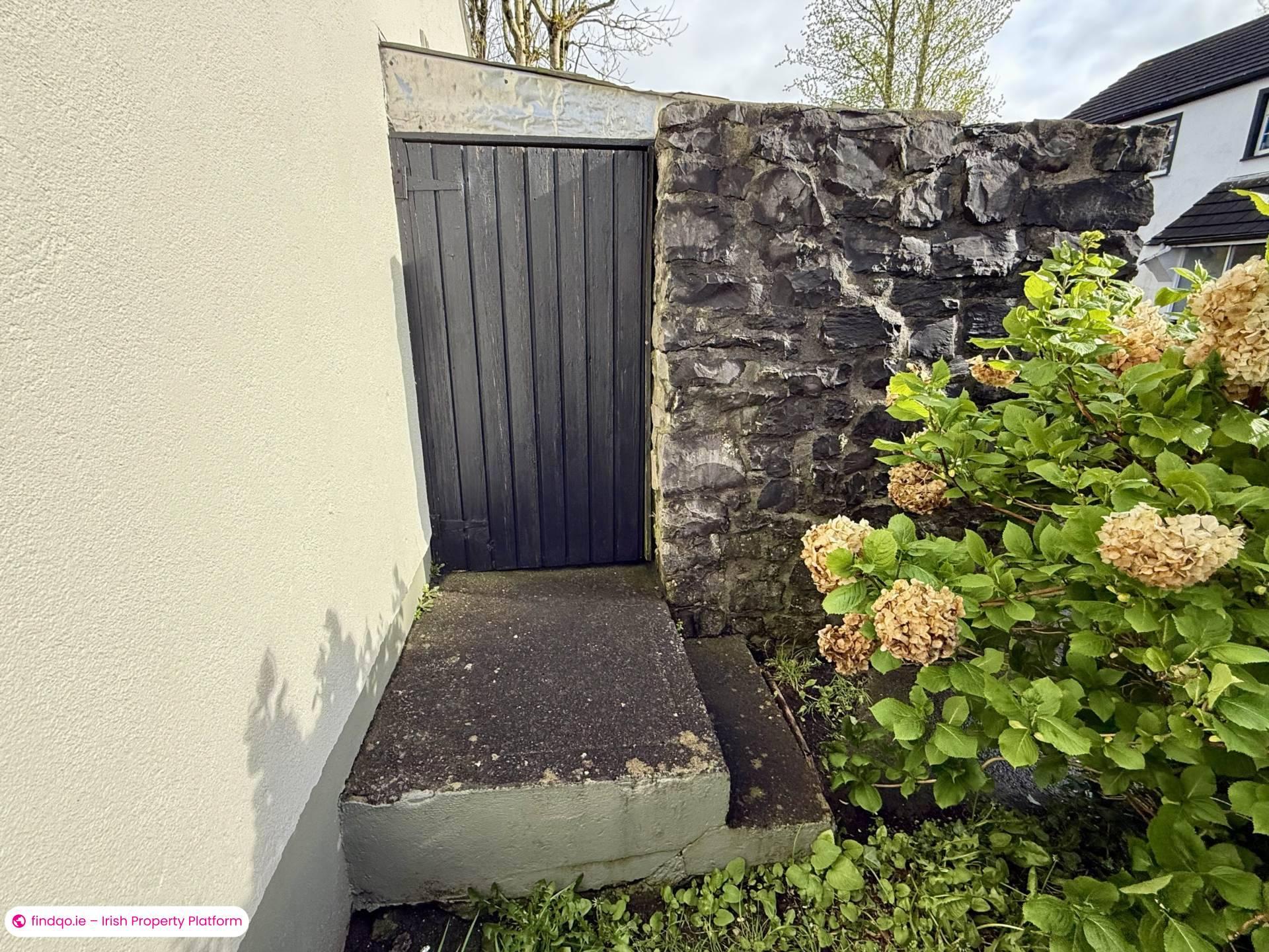 Semi-detached house for Sale in Ballyhaunis, Mayo