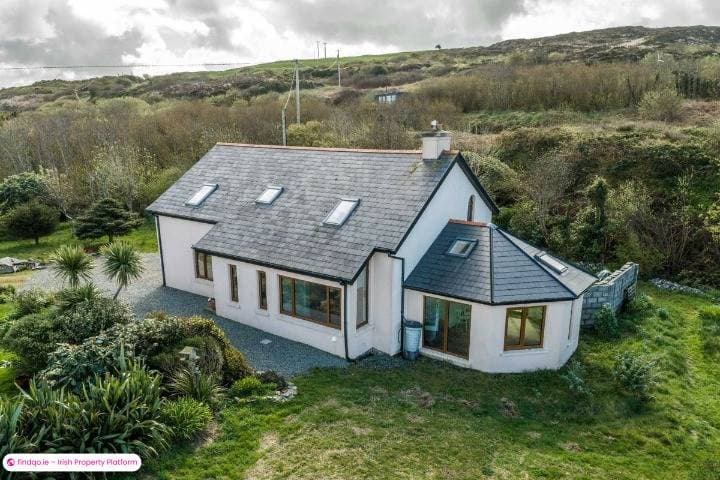Detached house for Sale in Lowertown, Cork