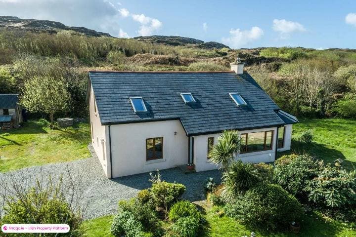 Detached house for Sale in Lowertown, Cork