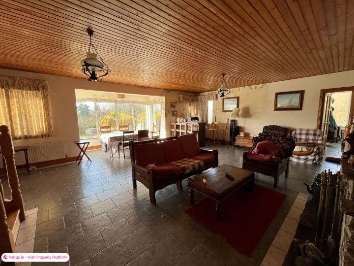 Detached house for Sale in Schull, Cork