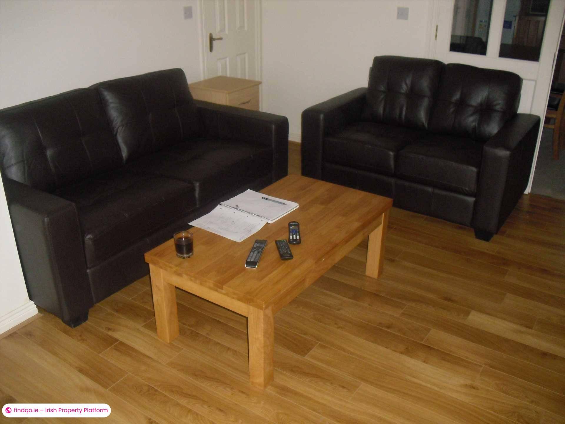 3 Bedroom Semi-detached house for Rent in Ballyhaunis, Mayo