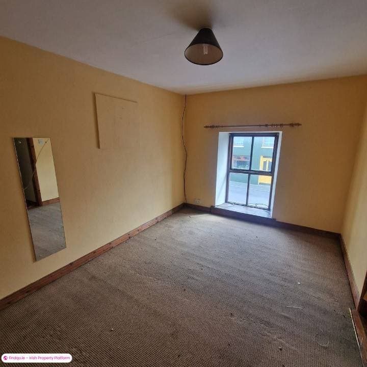 Terraced house for Sale in Bantry, Cork