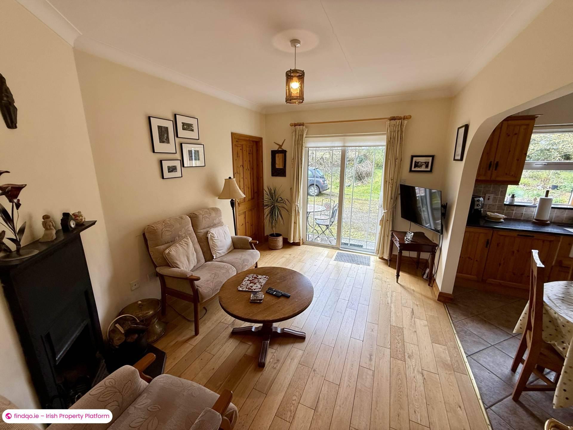 Detached house for Sale in Ballyhaunis, Mayo