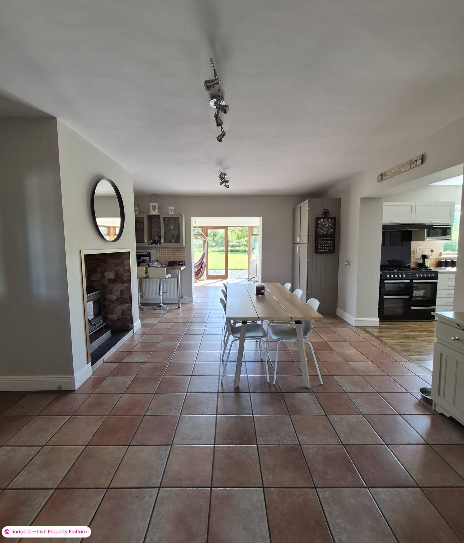 Bungalow for Sale in Rhode, Offaly