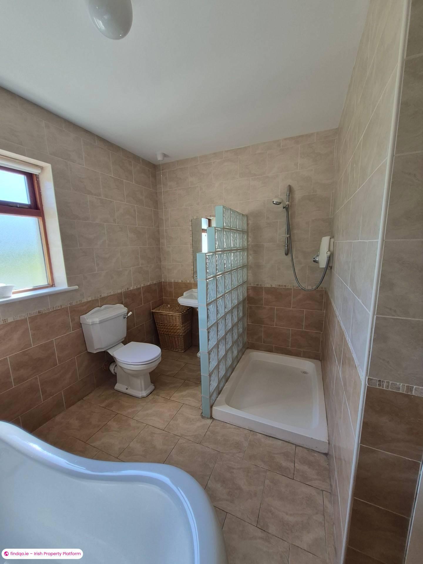 Bungalow for Sale in Rhode, Offaly