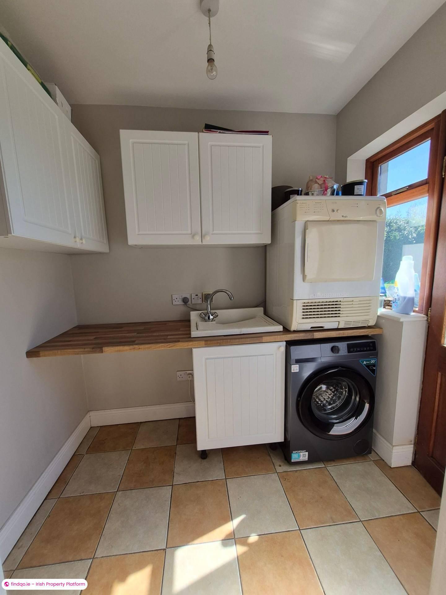 Bungalow for Sale in Rhode, Offaly