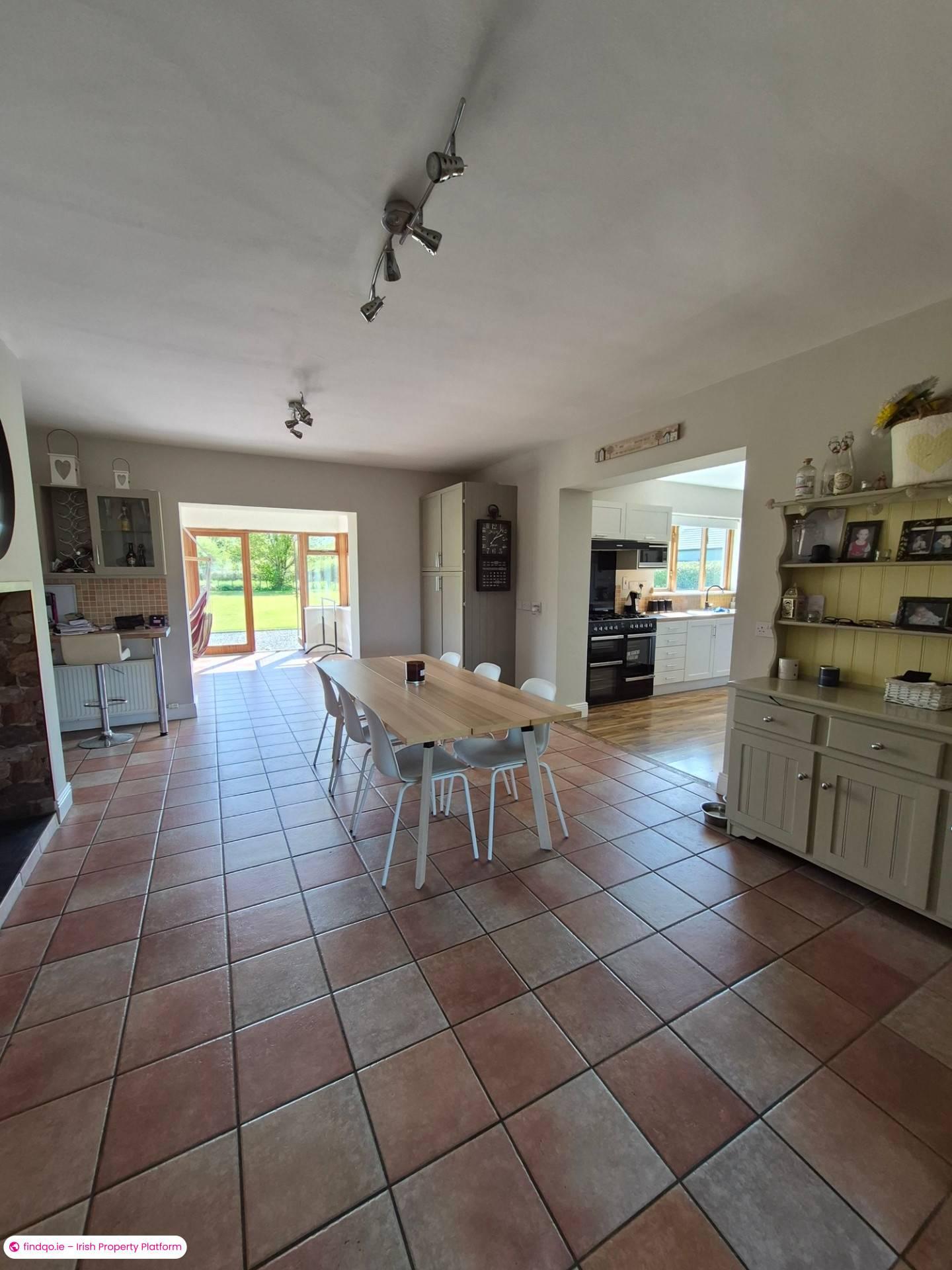 Bungalow for Sale in Rhode, Offaly