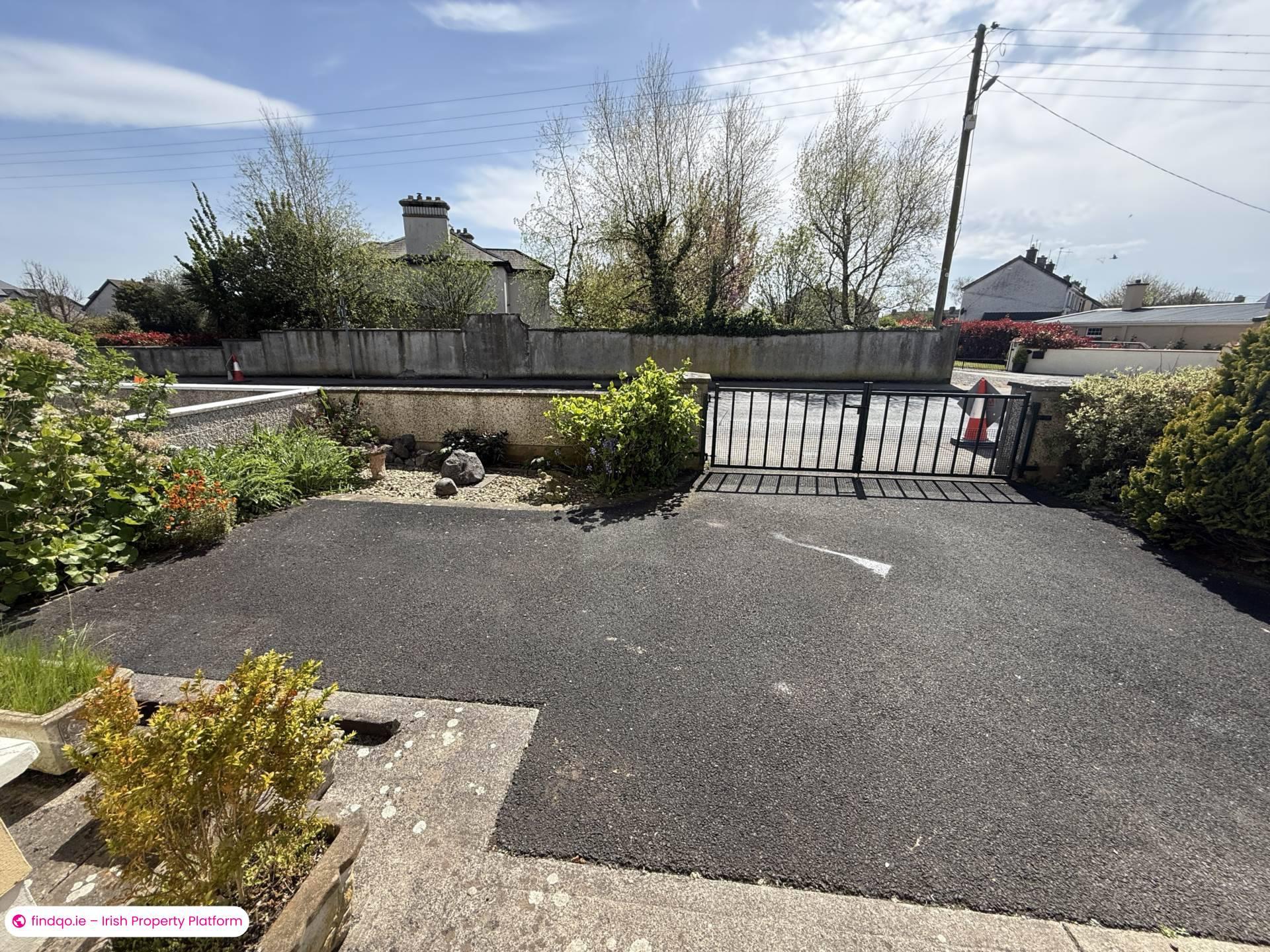 Semi-detached house for Sale in Deel Manor, Limerick