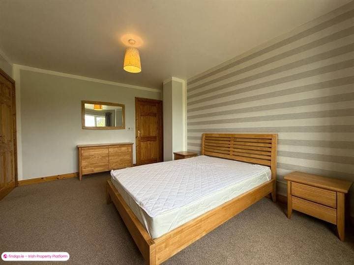 Semi-detached house for Sale in Ballaghaderreen, Roscommon