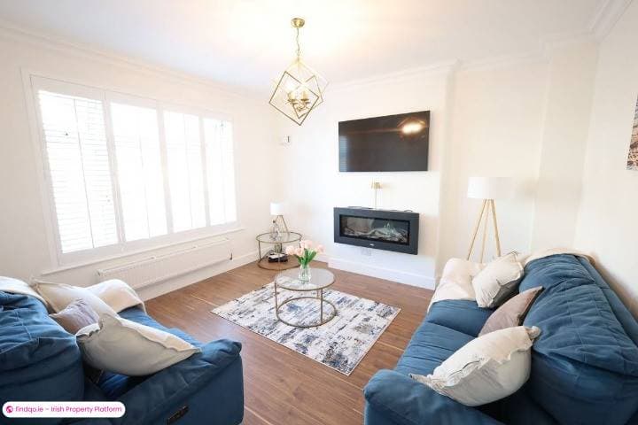 End of terrace house for Sale in Carrigaline, Cork