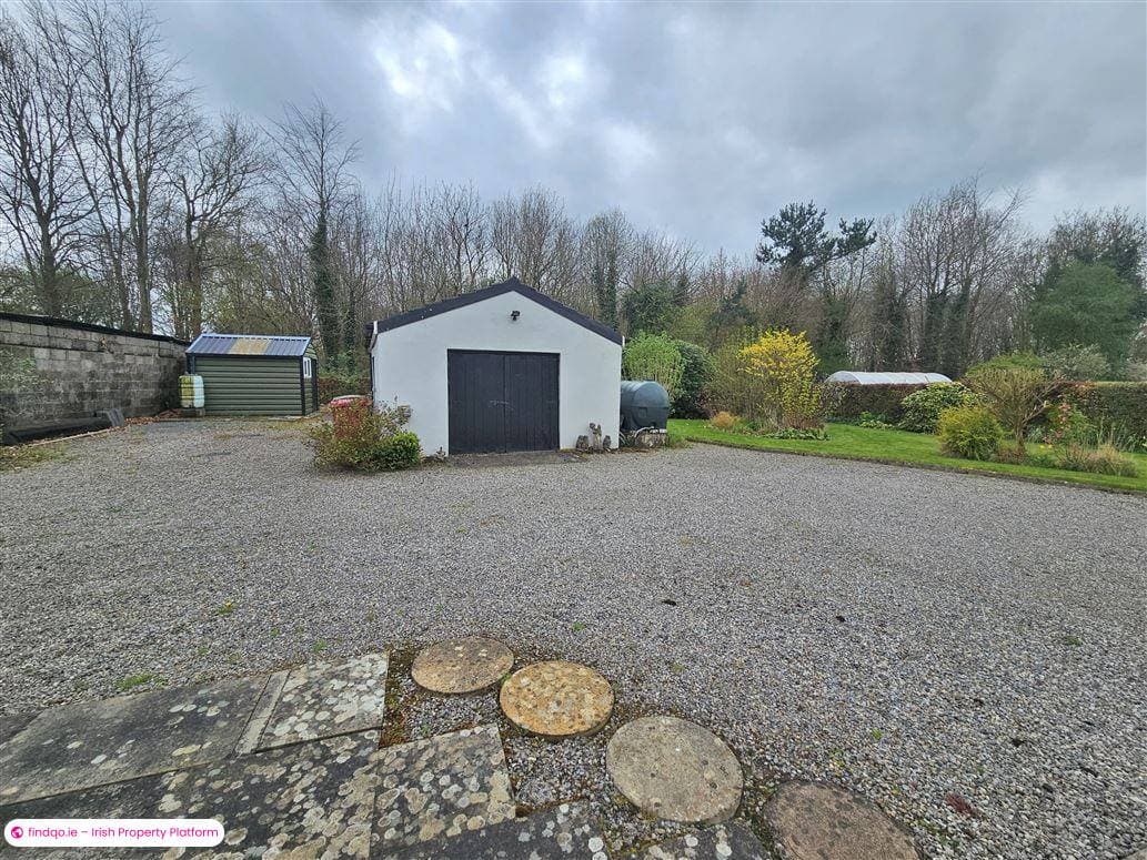 Detached house for Sale in Kilcullen, Kildare