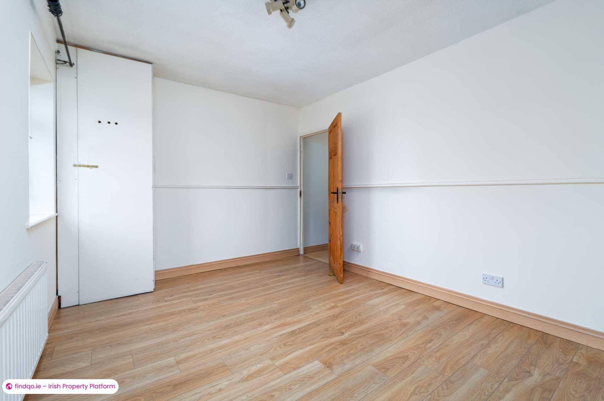 End of terrace house for Sale in Dublin 22