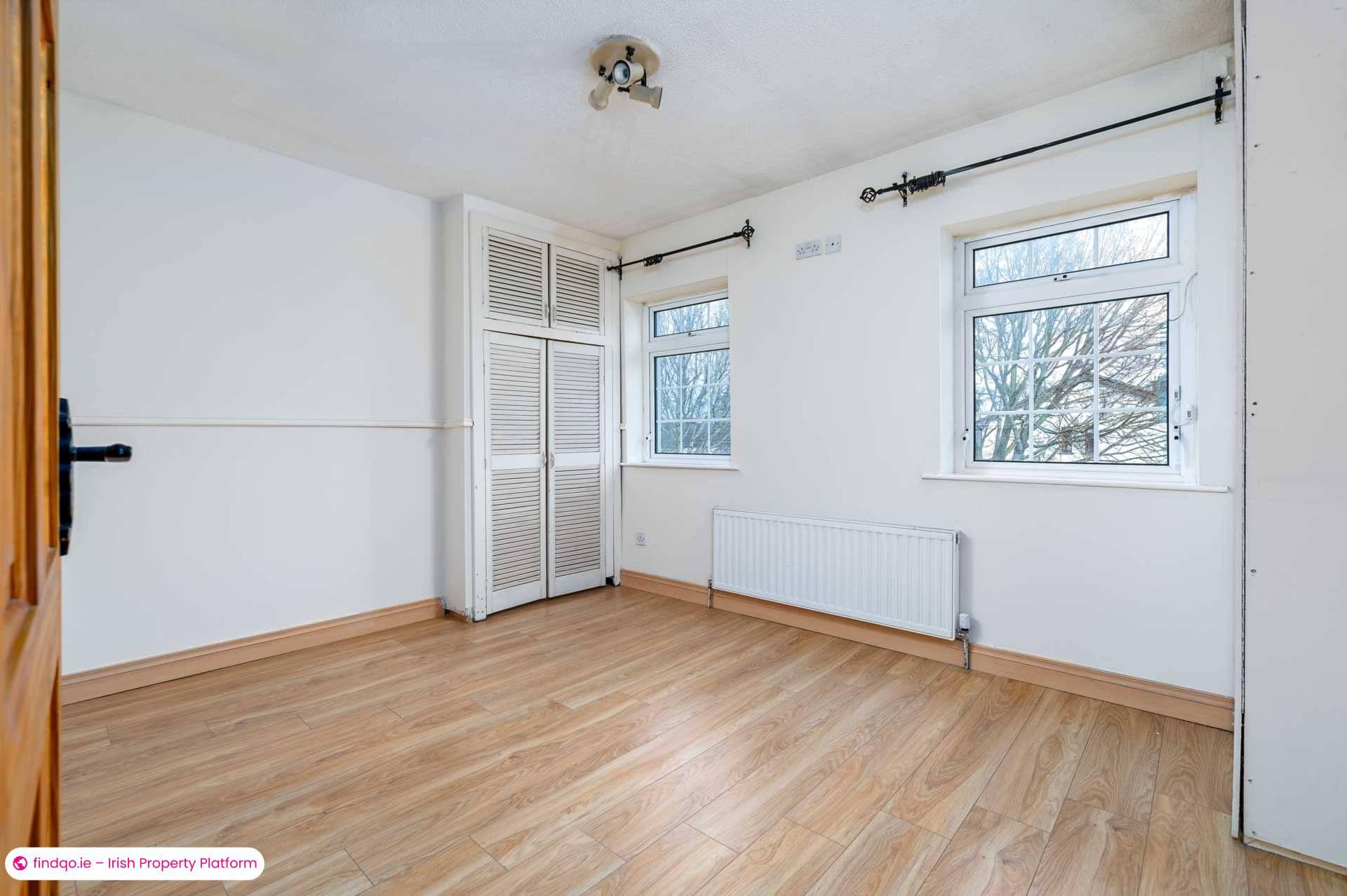 End of terrace house for Sale in Dublin 22
