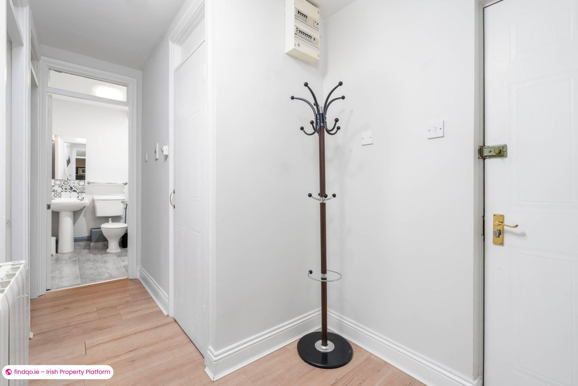 2 Bedroom Apartment for Rent in Blackhall Square, Smithfield