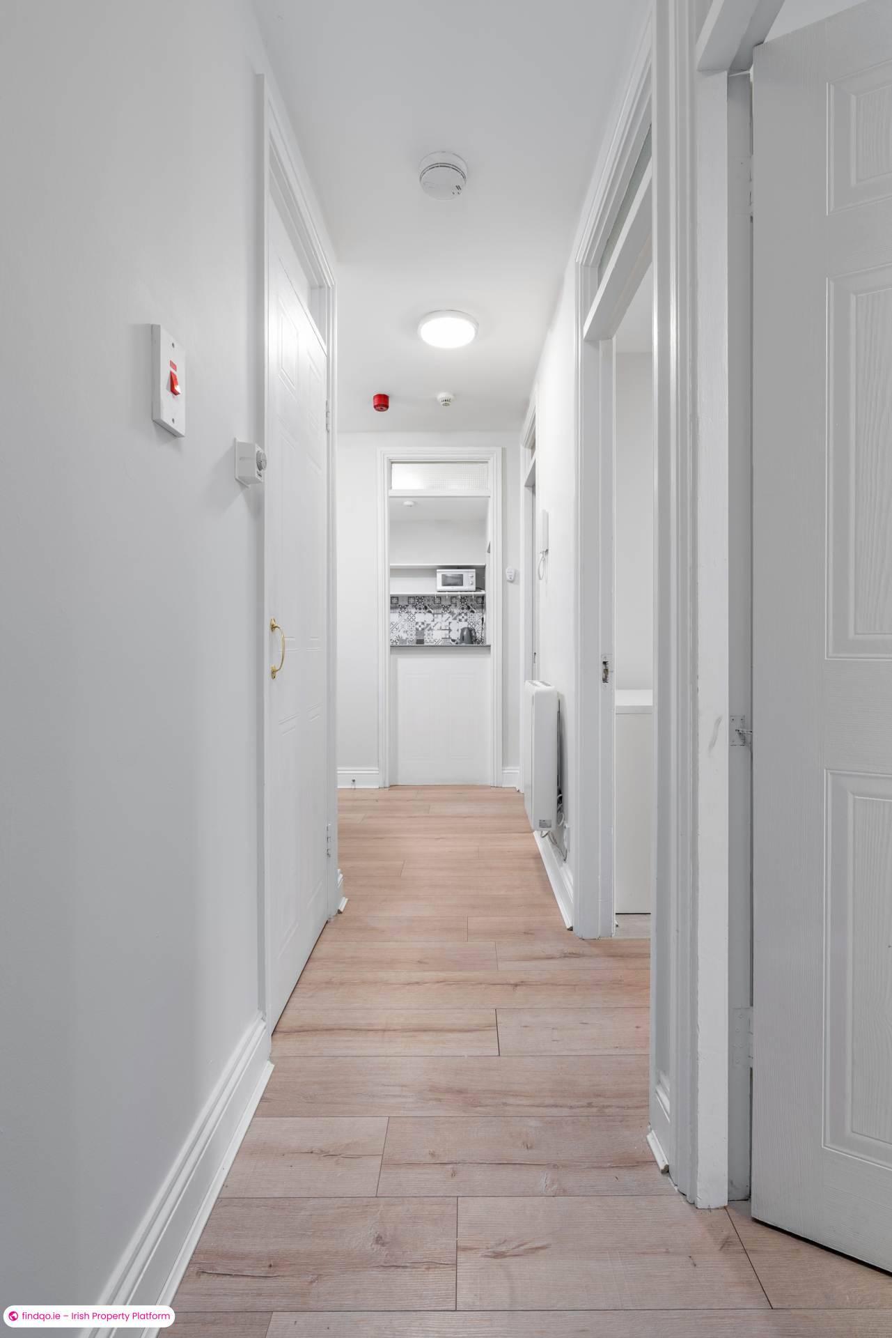 2 Bedroom Apartment for Rent in Blackhall Square, Smithfield