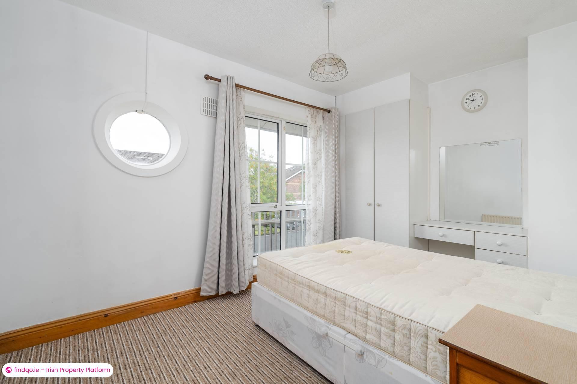 Terraced house for Sale in Lucan, Dublin (County)