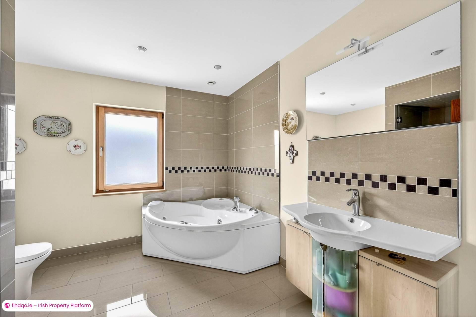 Detached house for Sale in Westport, Mayo